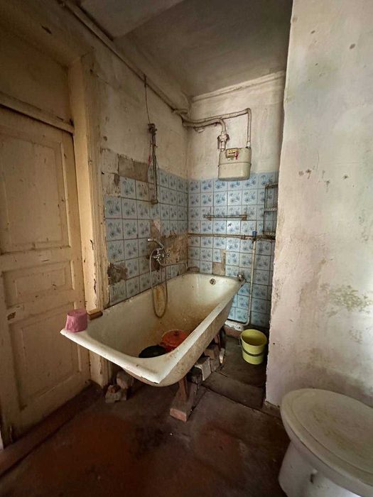 Ціну знижено!!! 2-к квартира в центрі, погріб, 38 м²