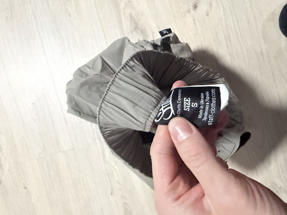 Легкие штаны Staff