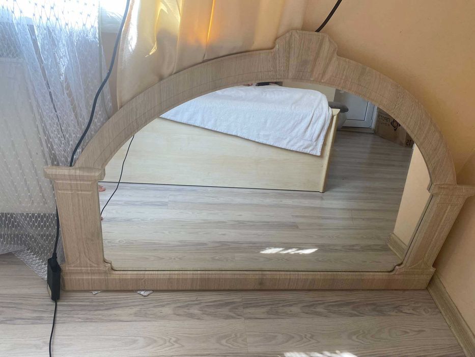 продається дзеркало