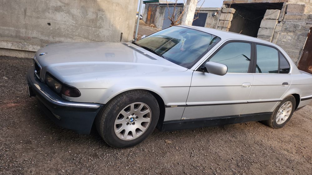 БМВ е38 740 ресталинг 2001г.