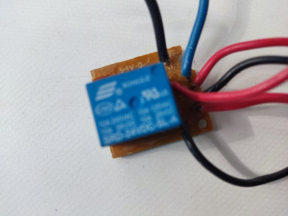 Продам плату питания на утюг Saturn.