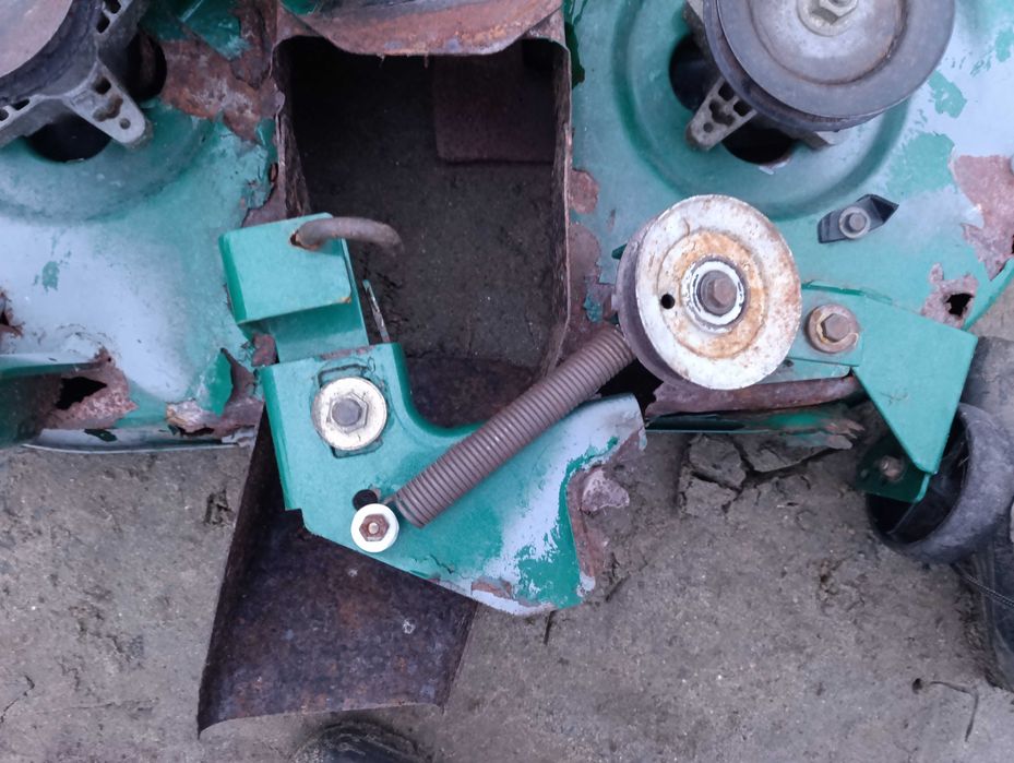 Kosiarka traktorek Yard Man MTD uszkodzone