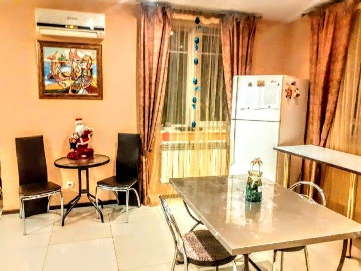 #273 Великий будинок для компаній подобово