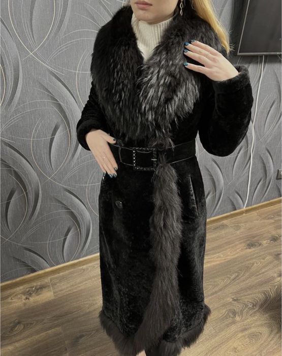 Шуба довга мутон 38 р