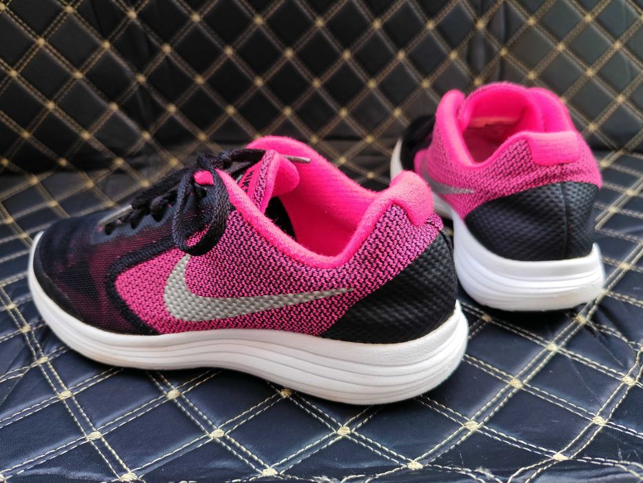 Кроси Nike Revolution 3 GS - 35,5 (23см)