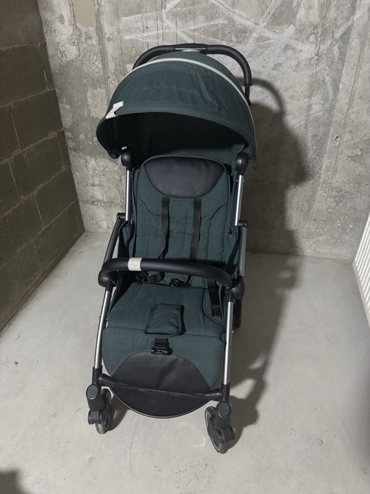 Прогулянкова коляска Chicco
