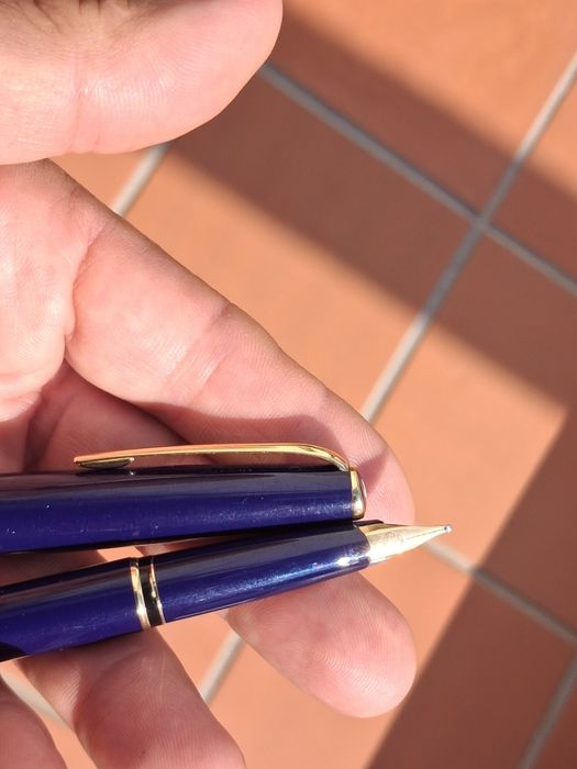 Caneta Montblanc Generation azul aparo de ouro