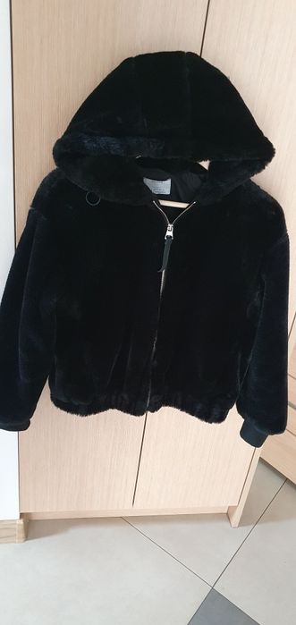 Kurtka, futerko Bershka rozm. S
