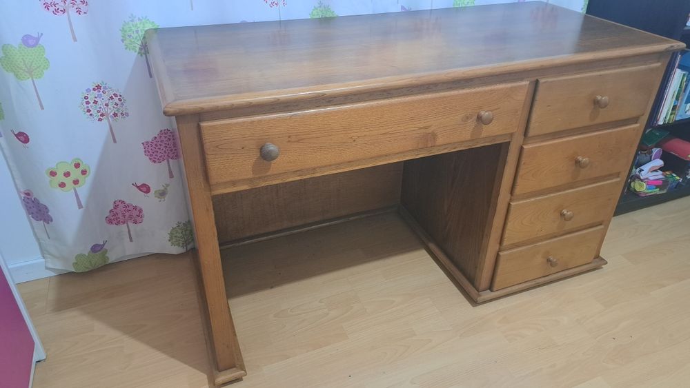 Secretária em madeira