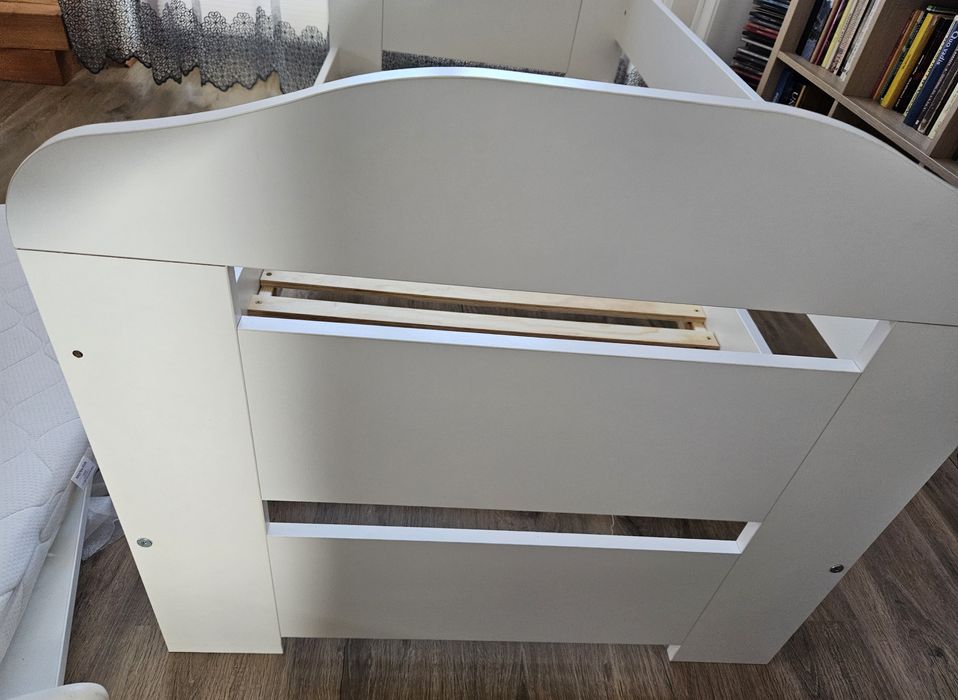 Łóżko dziecięce 140x70 materc, dodatkowa barierka stelaż