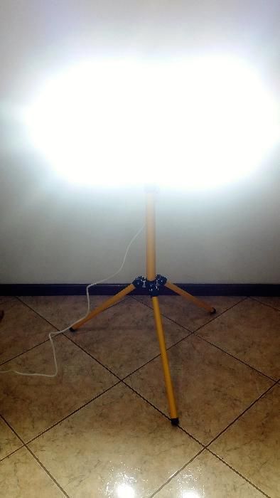 Kit Iluminação LED - Projetor 50w em Tripé