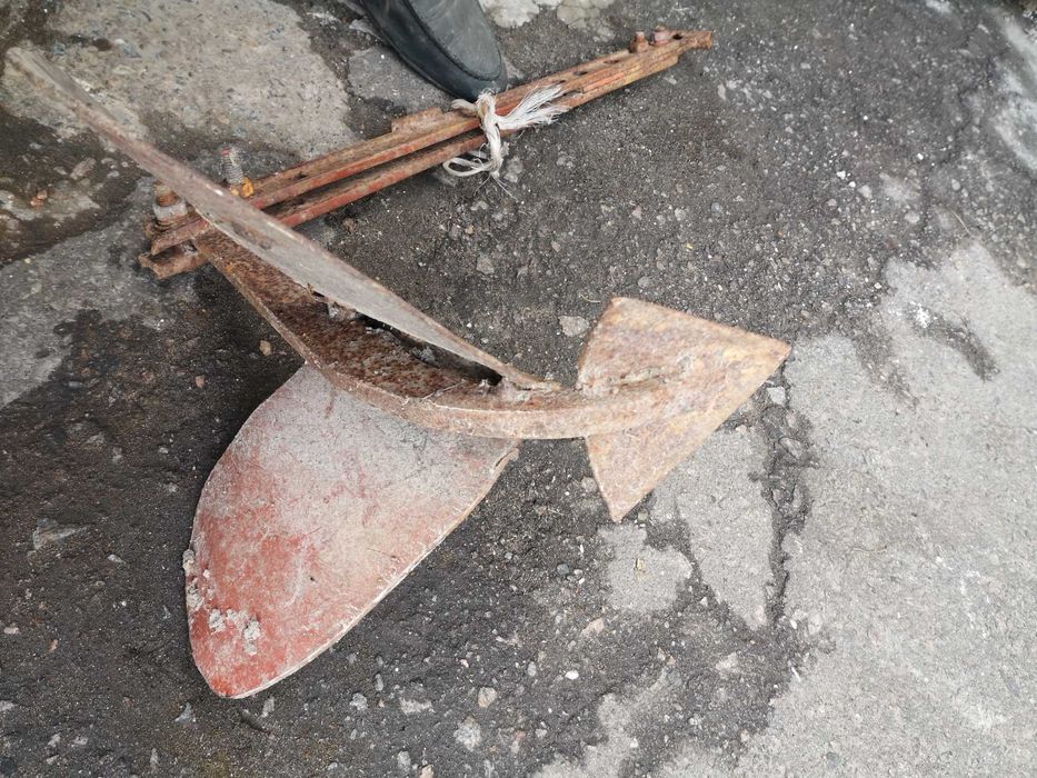 плуг роспашник для культивування землі під коня