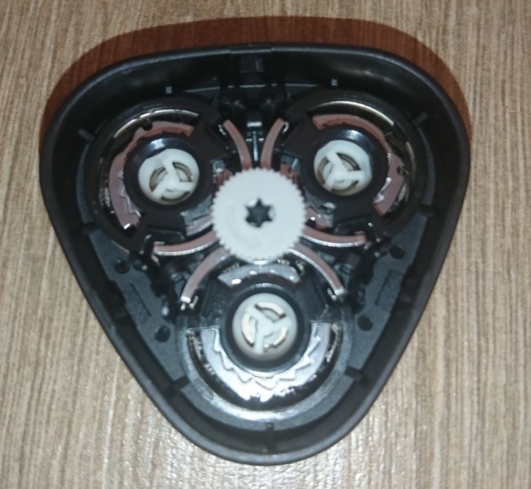 Электробритва Philips