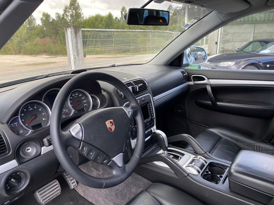 Porsche Cayenne S Nacional - 141 mil kms