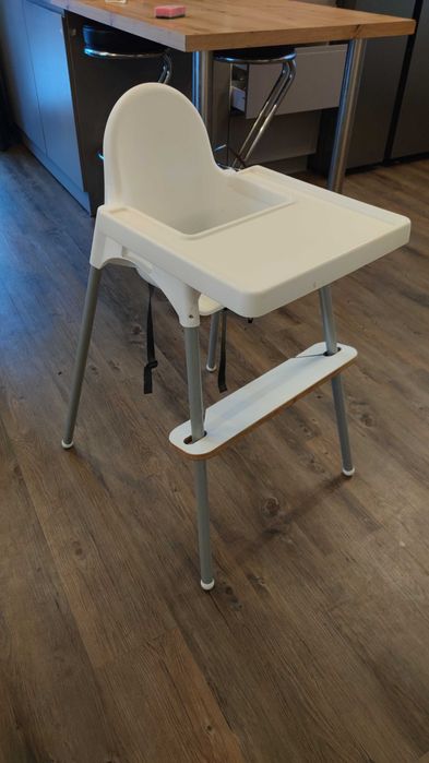 Krzesełko do karmienia IKEA + Podnóżek