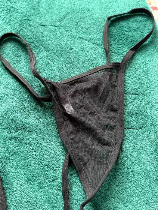 Zjawiskowa Długa Koszulka Nocna RSLOVE – Koronka & Siateczka  Czarna M