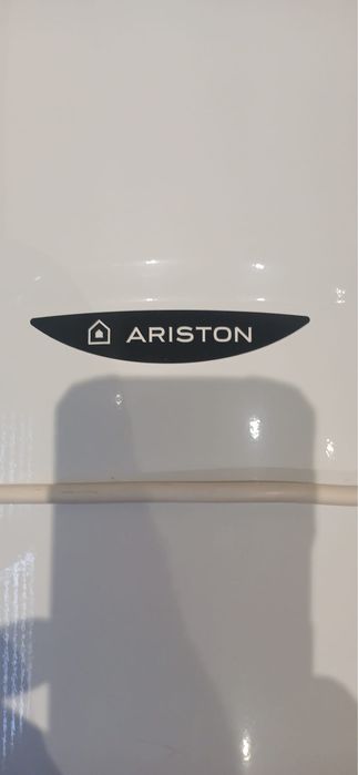 Sprzedam bojler elektryczny Ariston  80 l ! Prawie jak nowy!