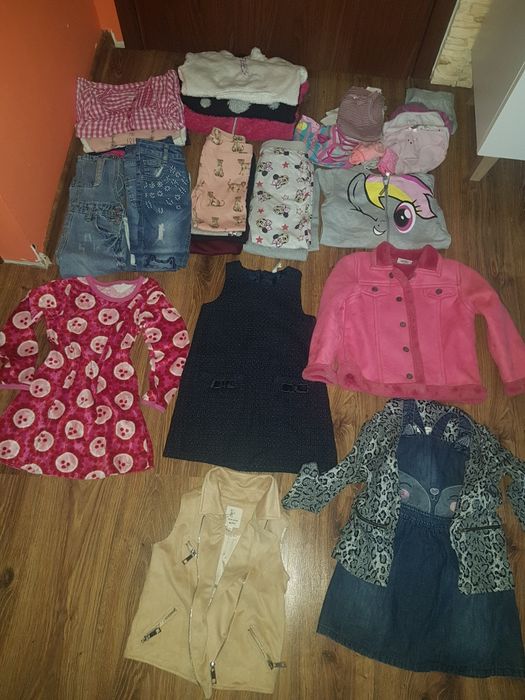 Zestaw ubrań dla dziewczynki 110/116  jesienno zimowe