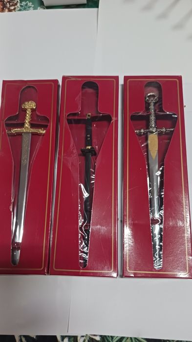 Punhais e espadas colecção