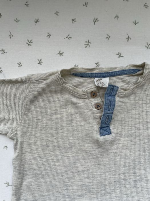 H&M elegancka koszula dla chłopca rozmiar 80 prążkowana bluzka modna