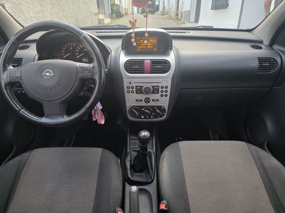 Opel corsa c como novo