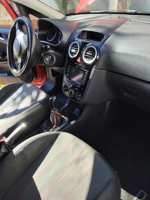 Opel Corsa 1.2 black e. Easy