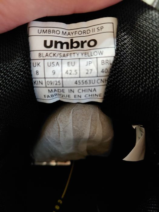 Кросівки umbro 42.5 розмір,НОВІ