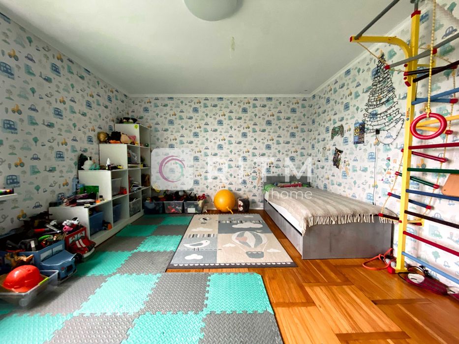 Продаж будинку з усіма зручностями в районі вул. Львівської