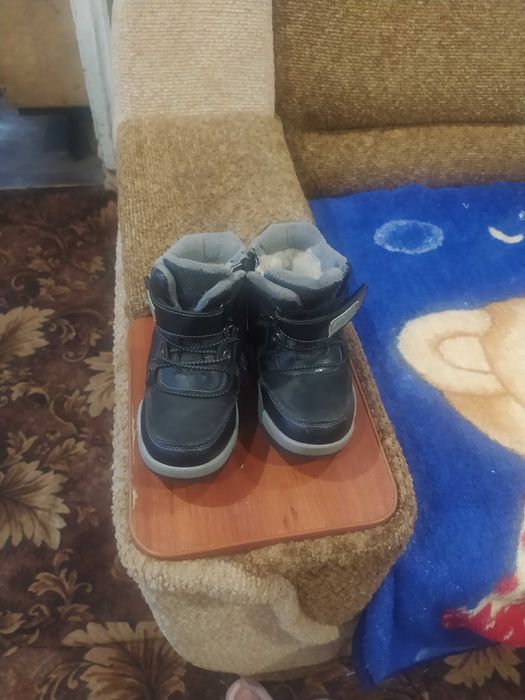 Зимові сапожкі для хлопчика.
