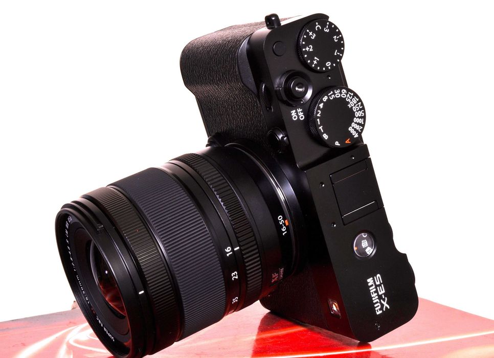 Fuji X-E5 + XF 16x50 F: 2.8-4.8 WR. Novo, fatura, garantia 3 anos