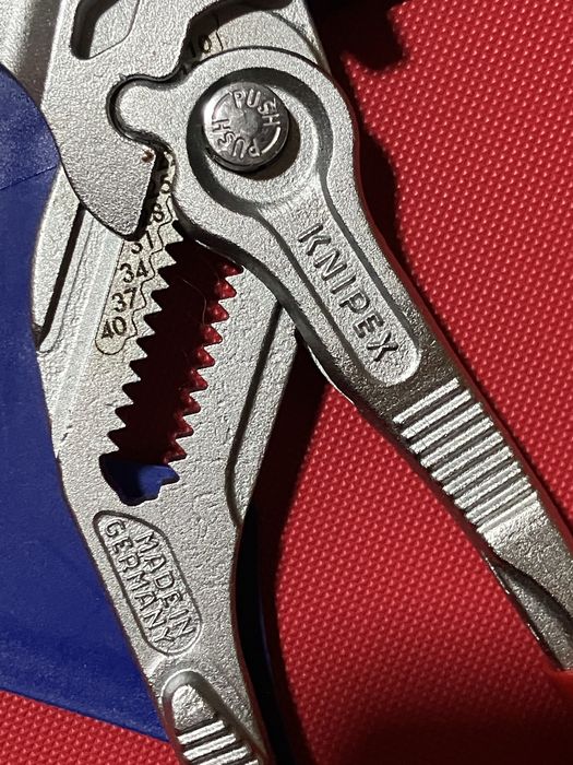 Alicate 180mm Knipex