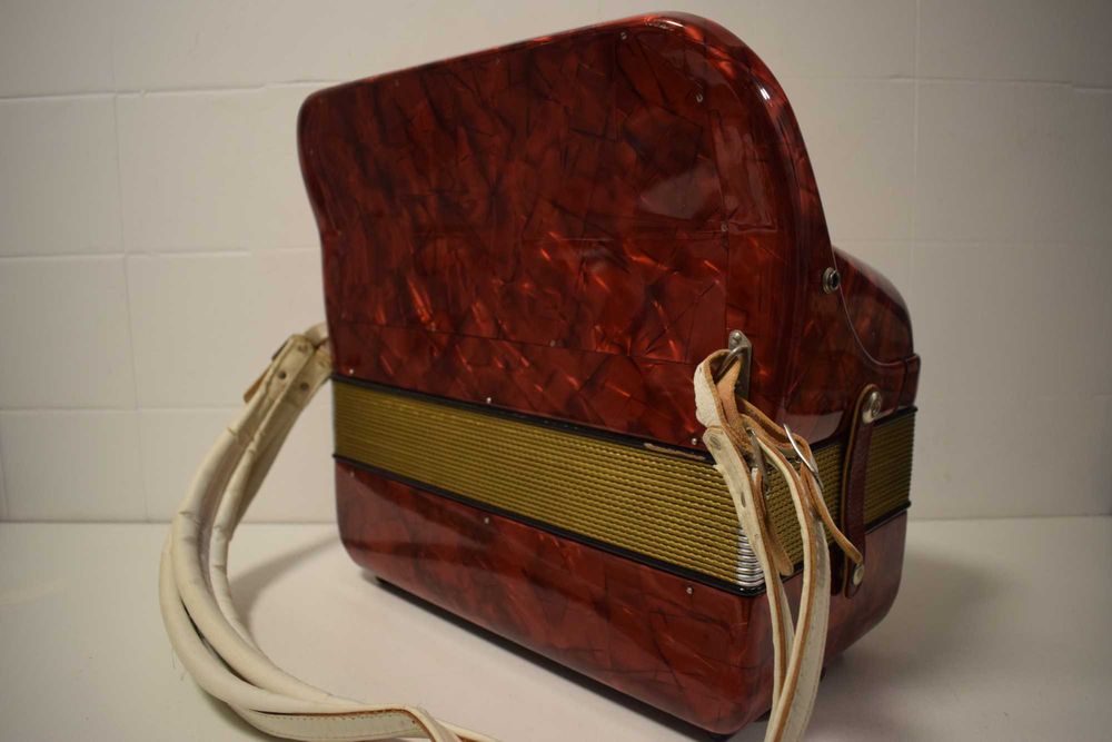 Acordeao hohner Riveira III 3 Voz 96 Baixos, N .288