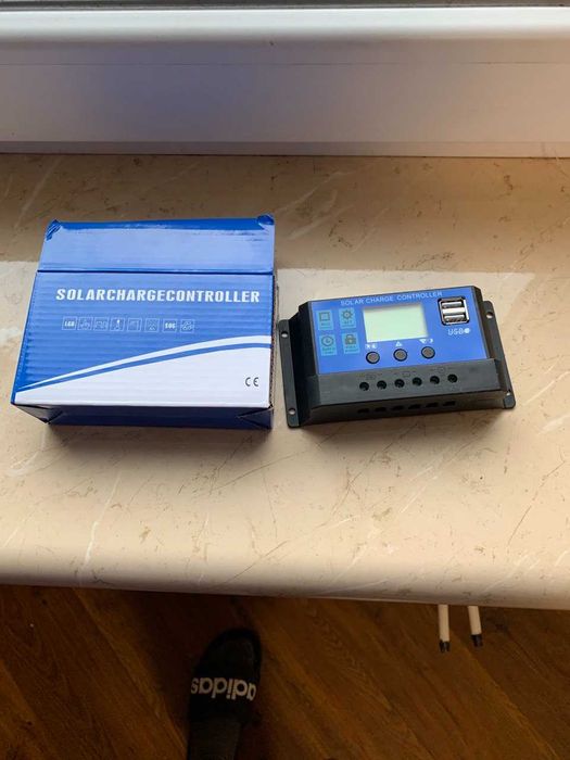 Контролер заряду батарей від сонячних панелей 30A