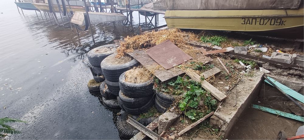 Продам причал 3 первая линяя
