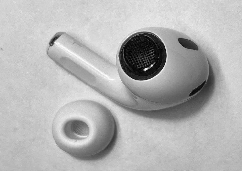 Лівий навушник  AirPods Pro 2 Gen A2698 A2699 A2700