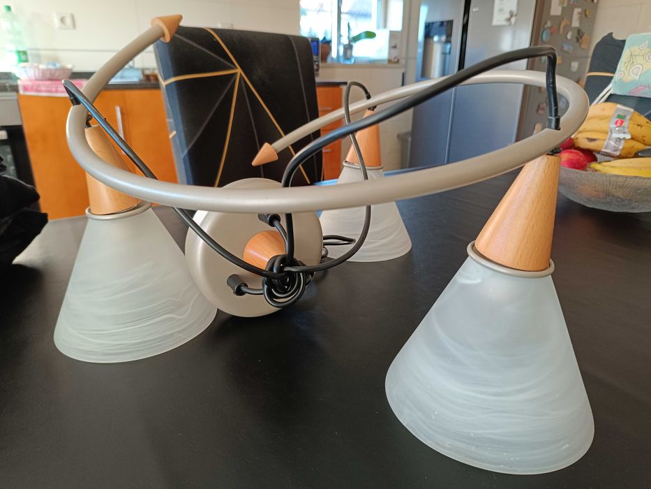 Candeeiro sala com três pontos de luz