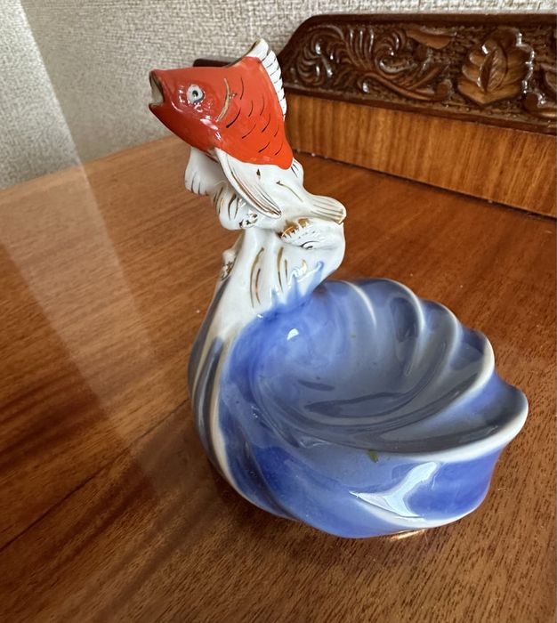 Порцелянові статуетки