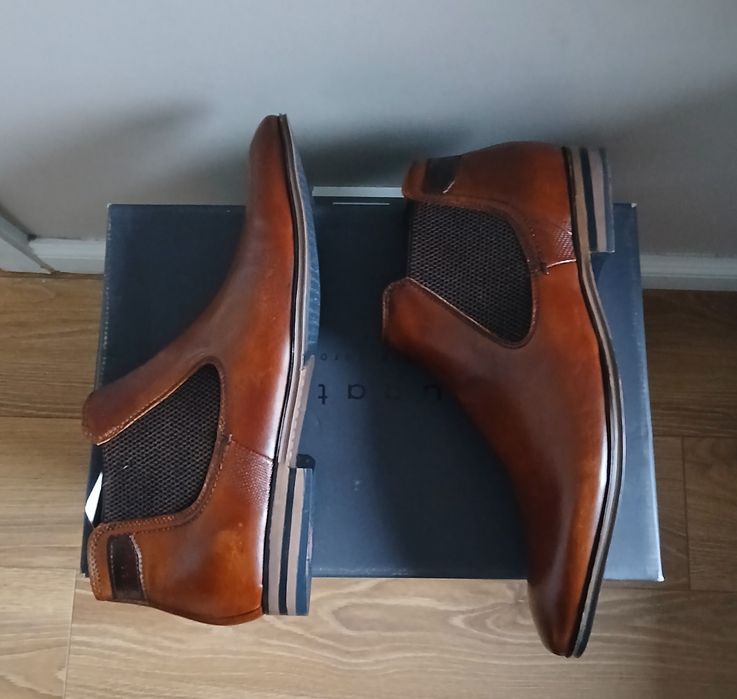 -40% Sztyblety skórzane Bugatti. R. 43.