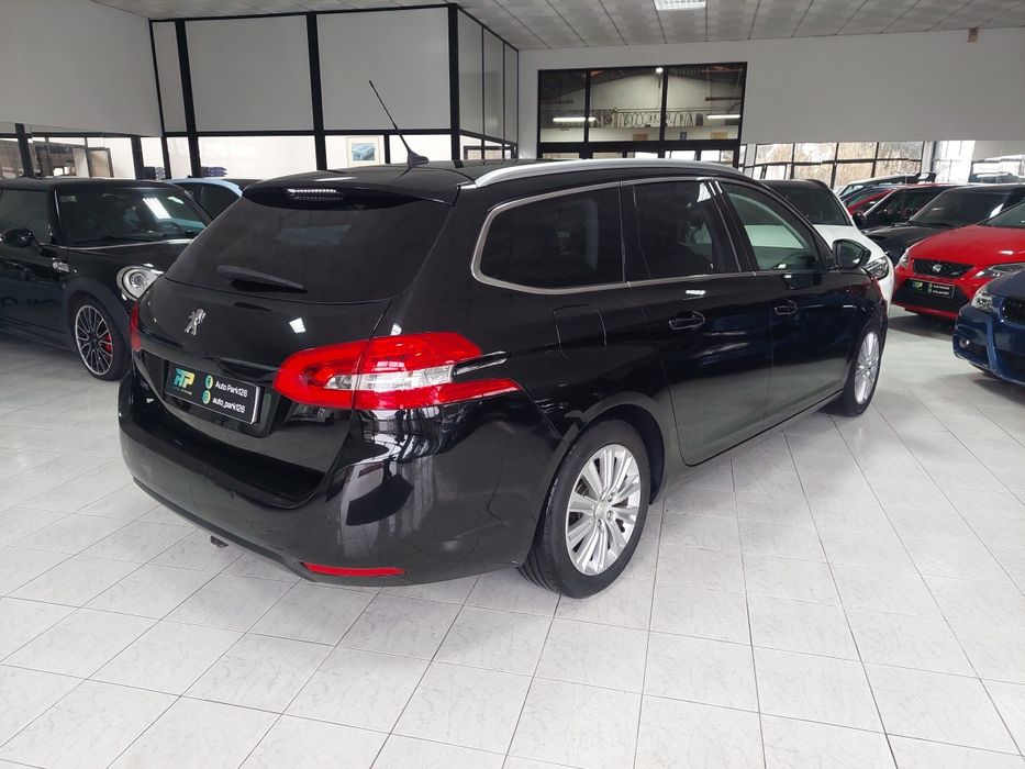 Peugeot 308 SW Allure 1.5 BlueHDi 130cv Tecto Panorâmico