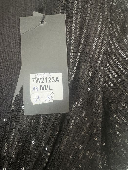 Piękny cekinowy czarny kombinezon M/L