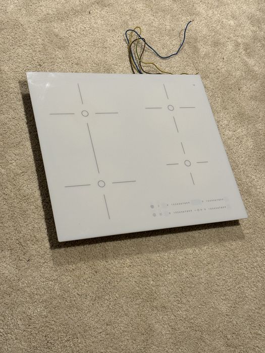 Placa de indução branca Ikea by Electrolux