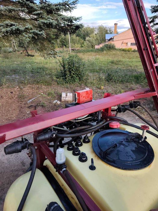 Оприскувач Hardi опрыскиватель Харді 1200л / 15м гідравлічний, пульт