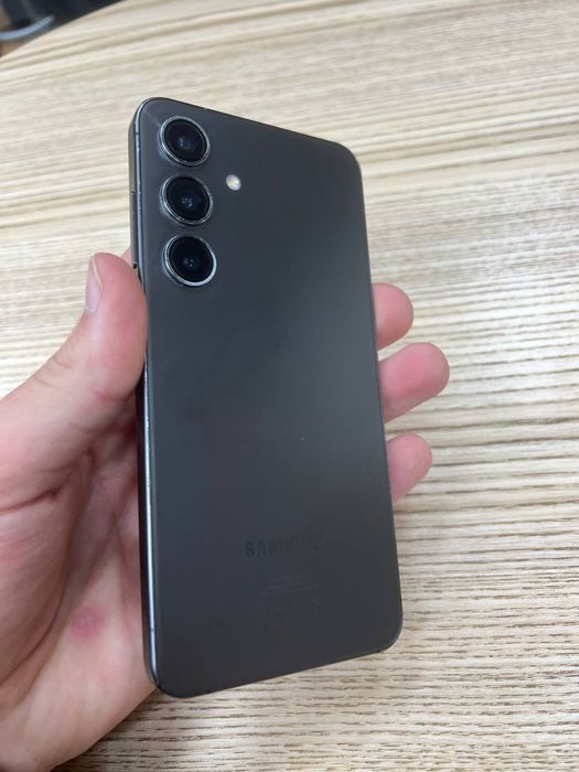 Samsung Galaxy S24 8/256Gb