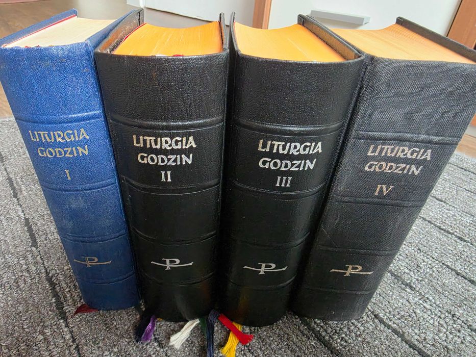 Liturgia godzin Brewiarz - komplet oraz dodatek do wszystkich tomów
