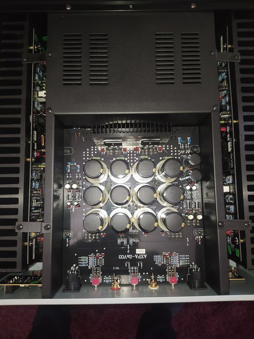 Emotiva XPA-2 Gen2 підсилювач потужності. Усилитель мощности.