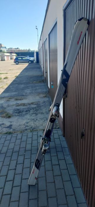 Kijki i Narty W dobrym Stanie