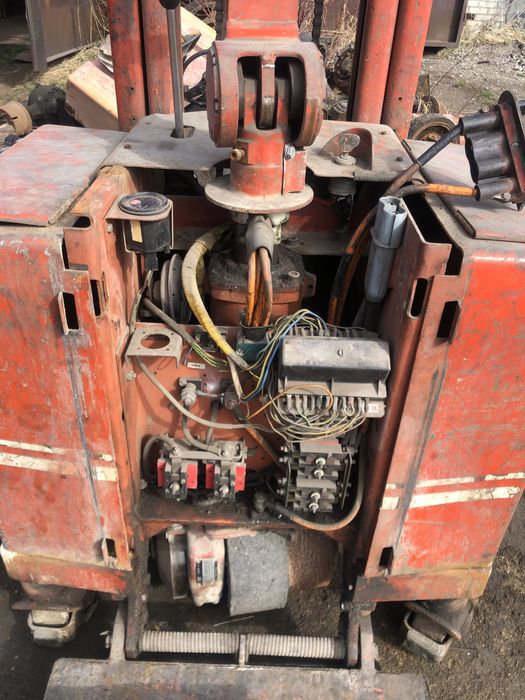 Рохла самохідна штабелер