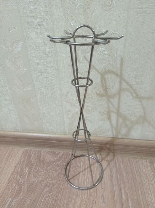 Підставка для кухонних приладів. Подставка