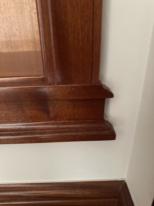 Wnęka z litego drewna meranti