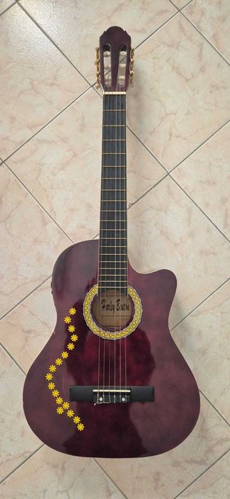Guitarra clássica amplificada  Marca Harley Benton